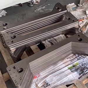 厚20mm鋼板矯平機，長1米高精密零件整平機，矯平精度5絲內(nèi)