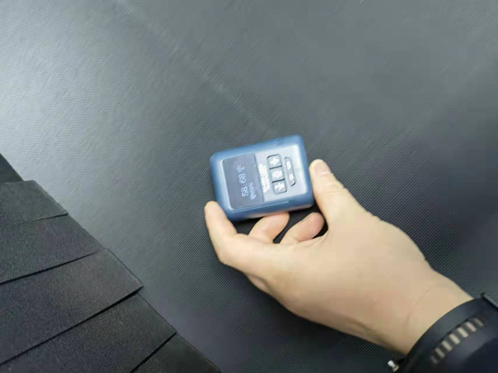 個人輻射劑量報警儀 個人輻射劑量報警儀